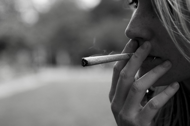 Immer mehr Schüler werden mit Marihuana erwischt. Foto: miss.libertine / Flickr (CC BY 2.0)