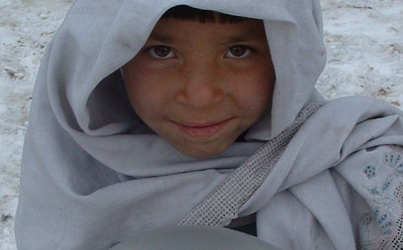 Flüchtlingskind aus Afghanistan. Foto: Tracy Hunter / flickr (CC BY 2.0) 