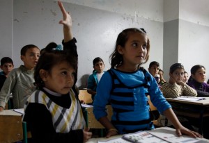 Flüchtlingskinder sind lernbegierig. Foto: Russell Watkins/Department for International Development / flickr (CC BY-SA 2.0)
