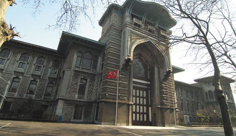 Eine der renommiertesten Schulen der Türkei: das Istanbul Lisesi - zum Teil mitfinanziert von Deutschland. Foto: Tansel Atasagun / Wikimedia Commons 