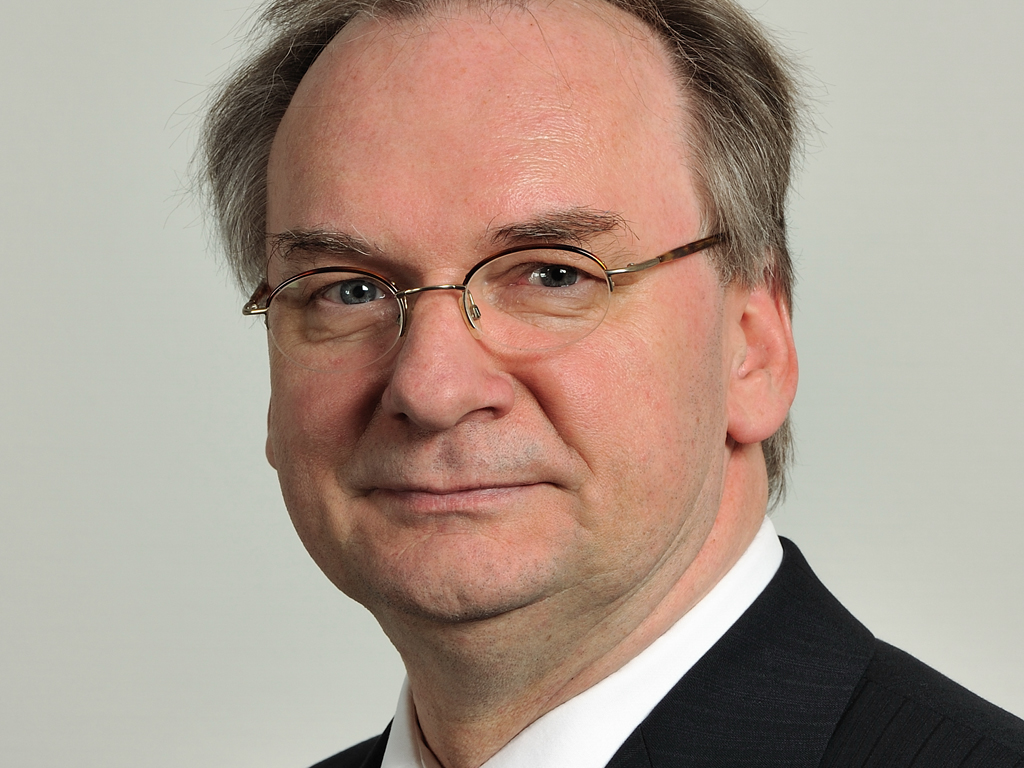 Promovierter Physiker: Sachsen-Anhalts Ministerpräsident Reiner Haseloff (CDU) präferiert die Hochschulen. Foto: Martin Rulsch / Wikimedia Commons (CC-BY-SA-4.0)