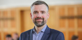 “Hochschullehrer des Jahres”: Professor vermittelt Wissenschaft (auch) im Fernsehen