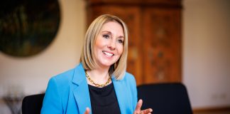 Migrationsdeckel an Schulen? Bayerns Kultusministerin gegen Prien (und die CSU)