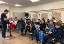 „Wie ein zweites Wohnzimmer“: Probenfahrt einer Bigband in eine Musik-Jugendherberge des DJH Rheinland