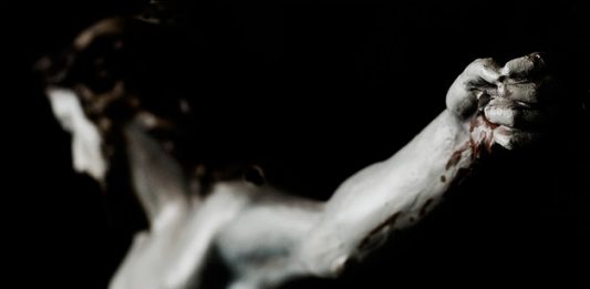 Hat die Katholische Kirche ein Interesse an einer unabhängigen Untersuchung zum Thema Missbrauch im Schatten des Kreuzes? Foto: strobetec / Flickr (CC BY-ND 2.0)