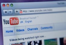 Kinder und Jugendliche nutzen das Internet meist unkontrolliert. Foto: Spencer E. Holtaway / Flickr (CC BY-ND 2.0)