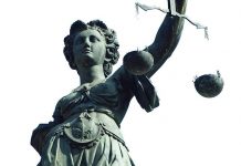 Man darf davon ausgehen: Das Land Berlin wird in Revision gehen. Foto: Carlo Schrodt / pixelio.de