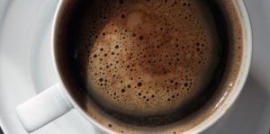 Kaffee oder ein Alternativgetränk sind immer wichtig, um zwischendurch Pausen einzulegen und neue Energie zu sammeln. (Foto: lupo/pixelio.de)