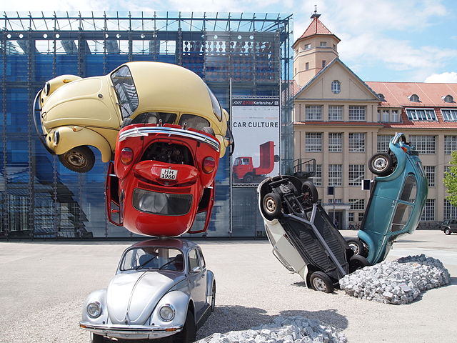 Eine Autoausstellung im Medienmuseum sieht so aus - CarCulture im Jahr 2011. (Foto: ikar.us/Wikimedia CC BY 3.0 DE)
