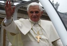 Benedikt XVI hat seinen Rücktritt angekündigt. (Foto: Broc / Wikimedia Commons (CC-BY-3.0)