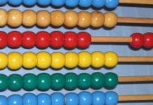 Plant Schwarz-Grün die Streichung von 3000 Lehrerstellen? Abakus