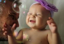 Eltern-Kind-Bindung: Urvertrauen bildet das sichere Fundament fürs Leben