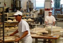 Viele Auszubildende aus „Asylherkunftsländern“ wählen Berufe mit starken Besetzungsproblemen. Foto: RudolfSimon (Bearbeitung MagentaGreen) / Wikimedia Commons (CC BY-SA 3.0) (Ausschnitt)