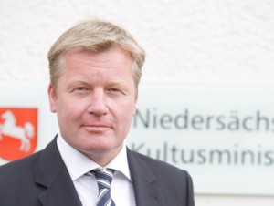 Will ab 2013 Inklusion an allen Schulen ermöglichen: Kultusminister Bernd Althusmann (Foto: Landesregierung Niedersachsen)