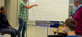 Im Schnitt seien die Auszubildenden mit der Berufsschule weit weniger zufrieden als mit der Ausbildung im Betrieb. An den Lehrern liege das allerdings nicht, so der DGB. Foto: ME-Arbeitgeber / flickr (CC BY 2.0)