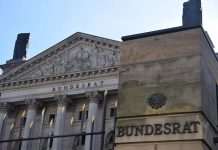 “Vergiftetes Geschenk der schlimmsten Art”: Länder stoppen Bundeshilfen für Schulen (und damit den Digitalpakt)