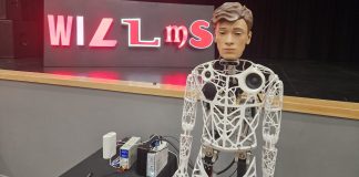 Humanoider Roboter übernimmt erstmals Unterrichtsstunde – der begleitende (menschliche) Lehrer über die Erfahrungen