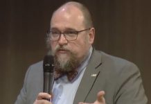 LEB-Landeschef: zeitgemäße Konzepte für die Oberstufe fehlen – Eisenmann widerspricht