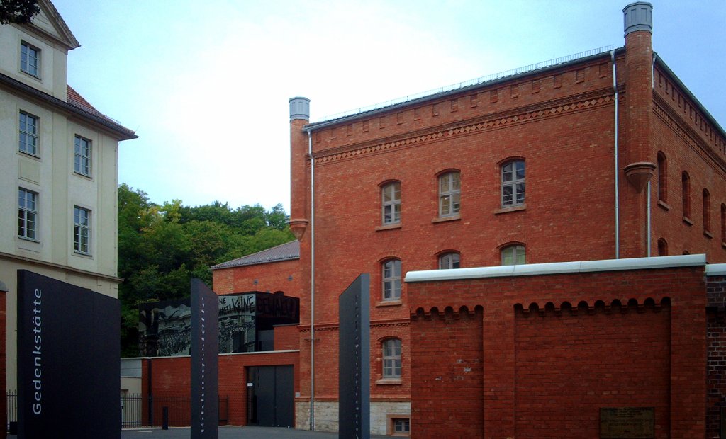 An Gedenkstätte wie dem ehemaligen Stasigefängnis in der Erfurter Andreasstraße können Schüler Geschichte eindrucksvoll erfahren. Foto: Giorno2 / Wikimedia Commons (CC BY-SA 3.0)