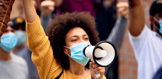 Demonstration, Demokratie, Black Lives Matter. Foto: Drazen Zigic/shutterstock