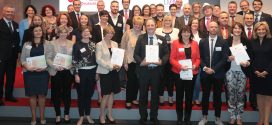 Das sind die mit dem Deutschen Lehrerpreis ausgezeichneten Kolleginnen und Kollegen. Foto: Deutscher Lehrerpreis