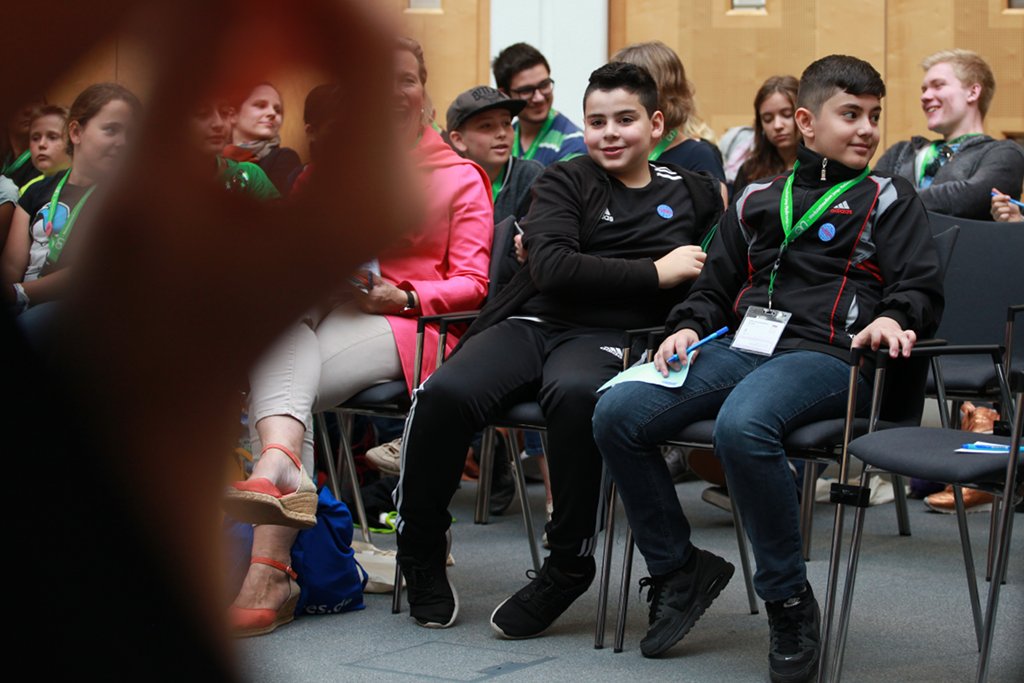 Wer soll in Schulen werben dürfen? In Thüringen könnten Schulen bald interne Grundsätze für Besuche von Organisationen festlegen. Foto: Jugendpresse Deutschland / flickr (CC BY 2.0)