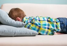 Bis zur Erschöpfung? Die Freizeit von Kindern heute ist durchgetaktet – und findet ansonsten online statt