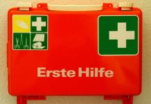 Wieder was Neues für Lehrkräfte: Erste Hilfe. Foto: S. Hofschlaeger / pixelio.de