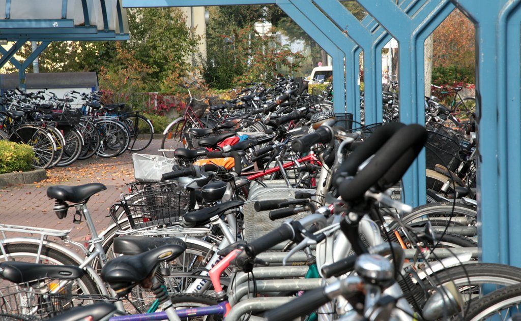 Mit steigendem Alter kommen immer weniger Kinder und Jugendliche mit dem Rad zur Schule. Foto: Frank Vincentz / Wikimedia Commons (CC BY-SA 3.0)