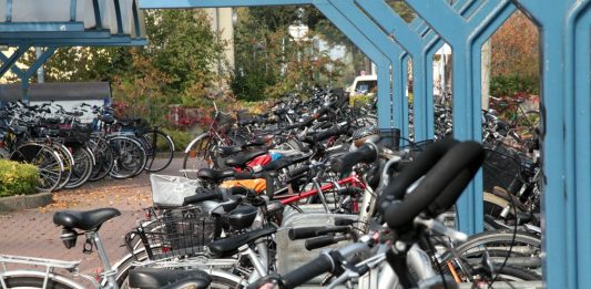 Mit steigendem Alter kommen immer weniger Kinder und Jugendliche mit dem Rad zur Schule. Foto: Frank Vincentz / Wikimedia Commons (CC BY-SA 3.0)