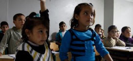 Flüchtlingskinder bedürfen besonderer Förderung - die Mehrheit der Deutschen meint allerdings, dass sie weniger Förderung als in Deutschland geborene Kinder bekommen sollten. Foto: Russell Watkins/Department for International