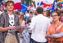 Junge Christen wollen aktiv an der Gestaltung der Gesellschaft teilhaben. Foto: Robert_z_Ziemi / Pixabay (CC0)