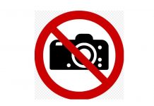 Fotografieren im Schulgebäude? Unerwünscht. Illustration: Bloody666 / Wikimedia Commons CC0