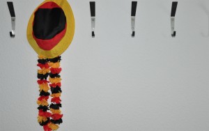 Nach dem Halbfinale können die Fans der deutschen Mannschaft ihre Hüte an den Nagel hängen, wenn die Michael Groll und Bernd Giezeck Recht behalten. Foto: Christin Rolfes  / pixelio.de