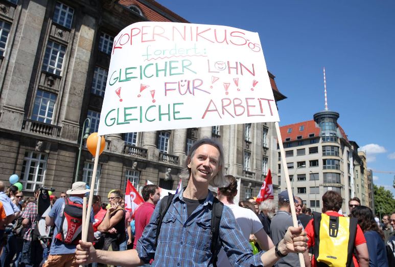 Die angestellten Lehrkräfte erhöhen den Druck auf den Berliner Finanzsenator. Foto: GEW