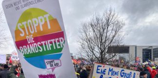 Demos gegen Rechtsextremismus (angeblich) nicht gemeint: Schulbehörden irritieren Lehrkräfte mit Mahnung zur Neutralität