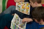 Im Ganztag - hier an einem Gymnasium in Nordrhein-Westfalen, das am Projekt "Ganz In" teilnimmt - können Schüler auch mal entspannt einen Comic lesen. Foto: Stiftung Mercator / flickr (CC BY 2.0)