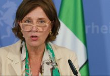 Junge Liberale wollen Beamtenstatus für Lehrkräfte abschaffen – Gebauer nicht