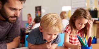 Bildungsministerin kündigt ein „Präsenzschuljahr“ an – Masken und Tests soll es nur zwei Wochen nach den Ferien noch geben