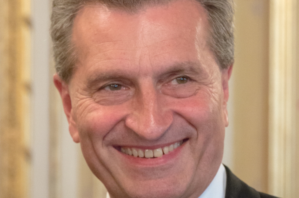 EU-Kommissar Günther Oettinger hört in der „digitalen Revolution“ auf seinen Sohn. Foto: Martin Kraft/Wikimedia Commons (CC0)