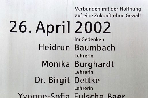 Gedenktafel am Gutenberg-Gymnasium. Foto: CTHOE / Wikimedia Commons (CC BY-SA 3.0)
