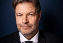 “Essenziell”: Wirtschaftsminister Habeck wirbt für mehr ökonomische Bildung an Schulen