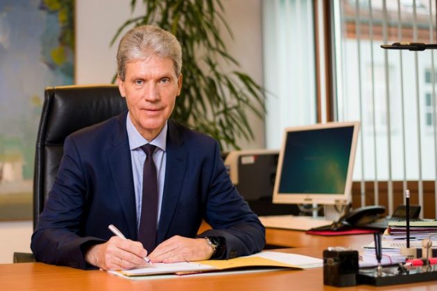 Holter gibt seine Zurückhaltung bei Seiteneinsteigern in den