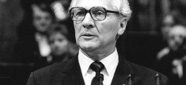Wie viele Schüler mögen mit dem Namen Erich Honecker noch etwas anfangen können? Foto: Bundesarchiv, Bild 183-1987-1023-036 / Mittelstädt, Rainer / Wikimedia Commons / CC-BY-SA 3.0
