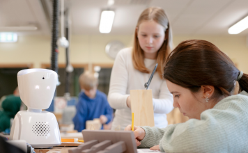 Der Weg zurück ins Klassenzimmer: Wie Telepräsenz bei Schulangst und Autismus deeskalierend wirkt und chronischem Schulabsentismus vorbeugt