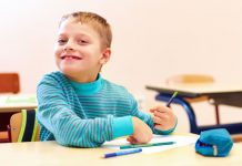 Weil die Sonderschulpflicht für behinderte Kinder mit der Inklusion entfallen ist, können Förderschulen nur als zusätzliches Angebot betrieben werden - und das ist extrem teuer. Foto: Shutterstock