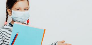 Kultusminister kündigt “Tag des offenen Klassenzimmers” in Corona-Hotspots an