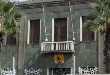 Das deutsche Generalkonsulat in Izmir. Nach der Schließung der deutschen Schule in der 4-Millionen-Enwohner-Stadt drohen neue Spannungen im Verhältnis zwischen Deutschland und der Türkei. Foto: IBausK / Wikimedia Commons (CC BY-SA 3.0)