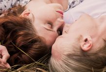 Sexuelle Aufklärung: Jugendliche vertrauen besonders Eltern und Lehrern