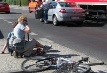 Mehr Kinder und Jugendliche sind auf dem Weg zur Schule verunglückt: Unfall in Berlin im Juni.